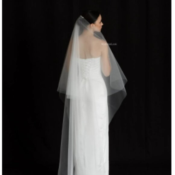 Drop Veil Soft Ivory Cathedral Wedding Veil With Blusher - Picture 5 of 7